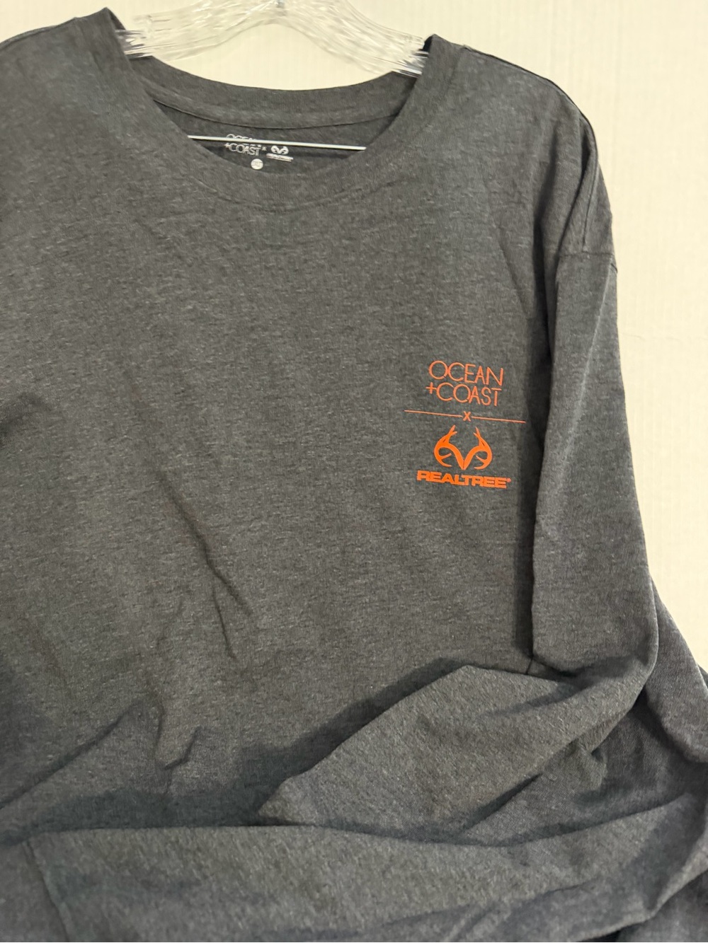 Realtree Men’s Charcoal Long-Sleeve Tee with Orange Realtree Logo
